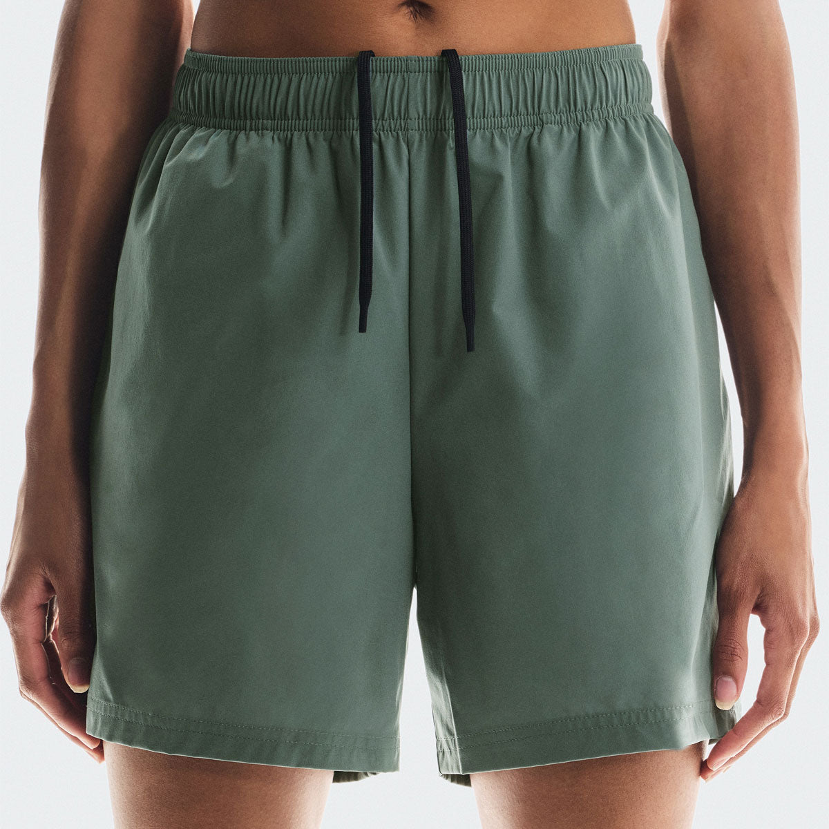 On - 5 Core Shorts W Olive 【1WF11050153】