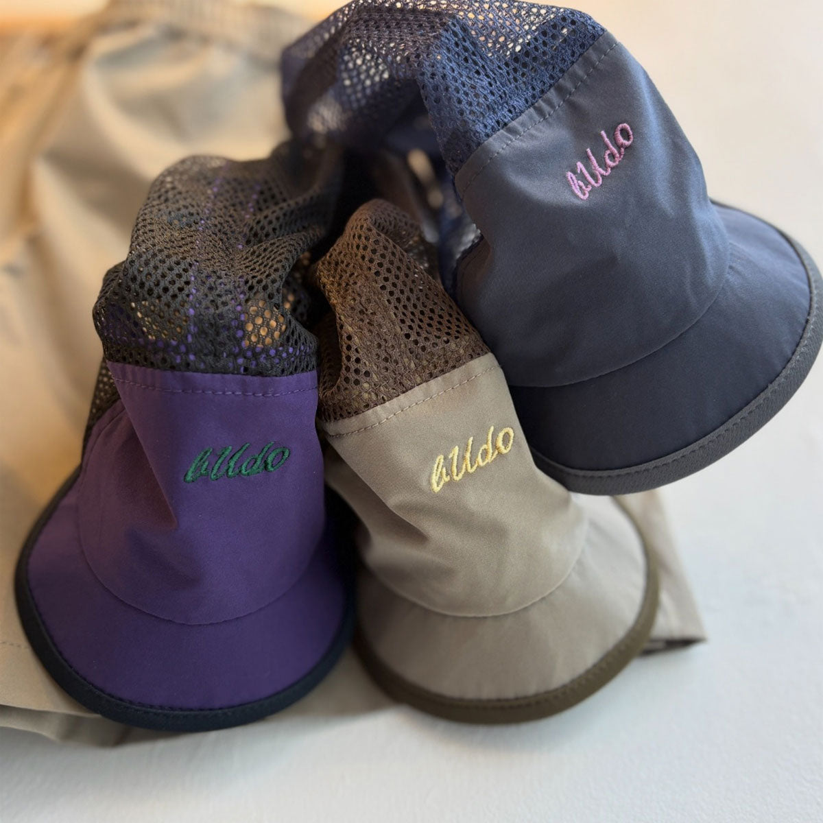 b25ca115 b25ca115.3グレー short brim Aero cap