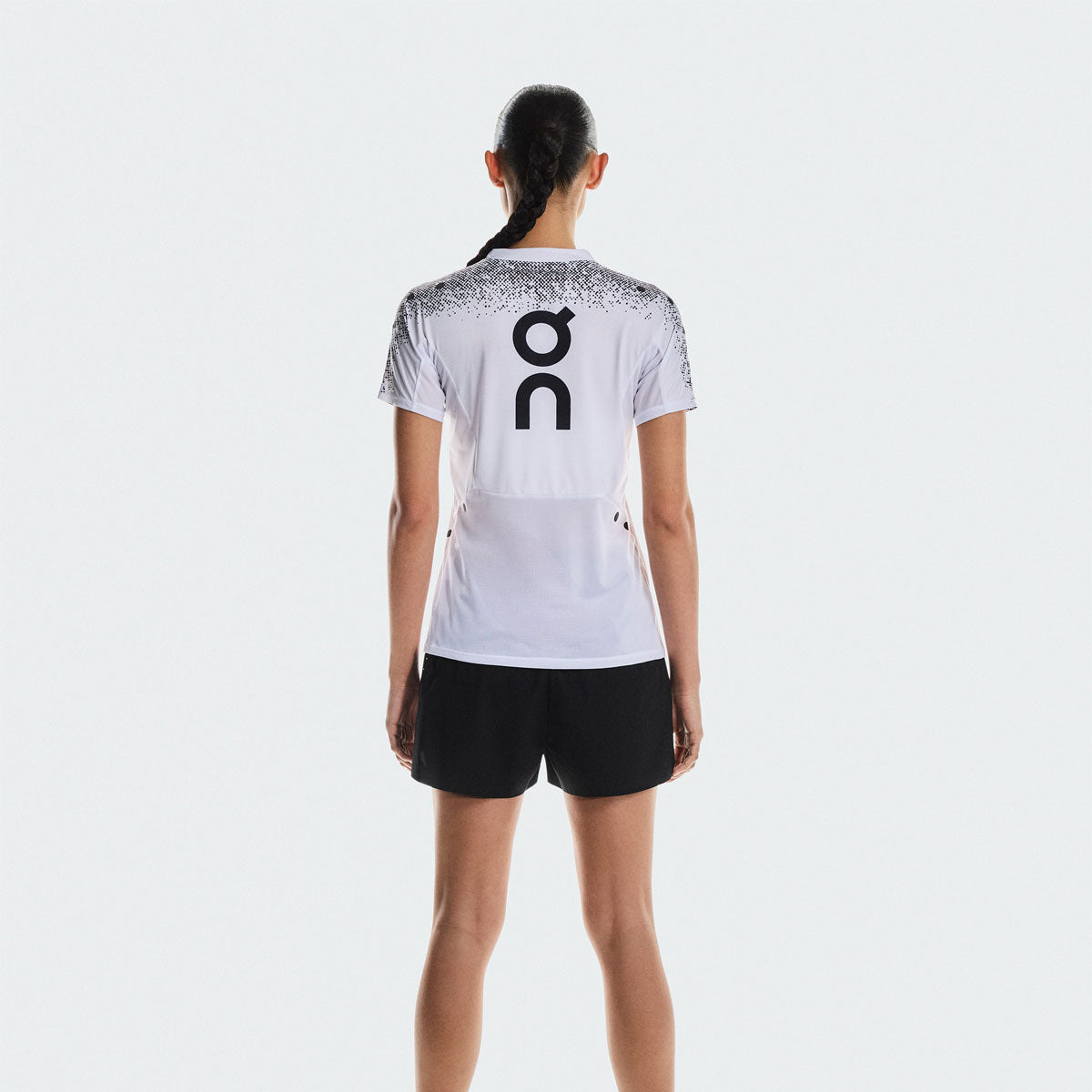 On - Ultra Shorts W Black 【1WF30150553】