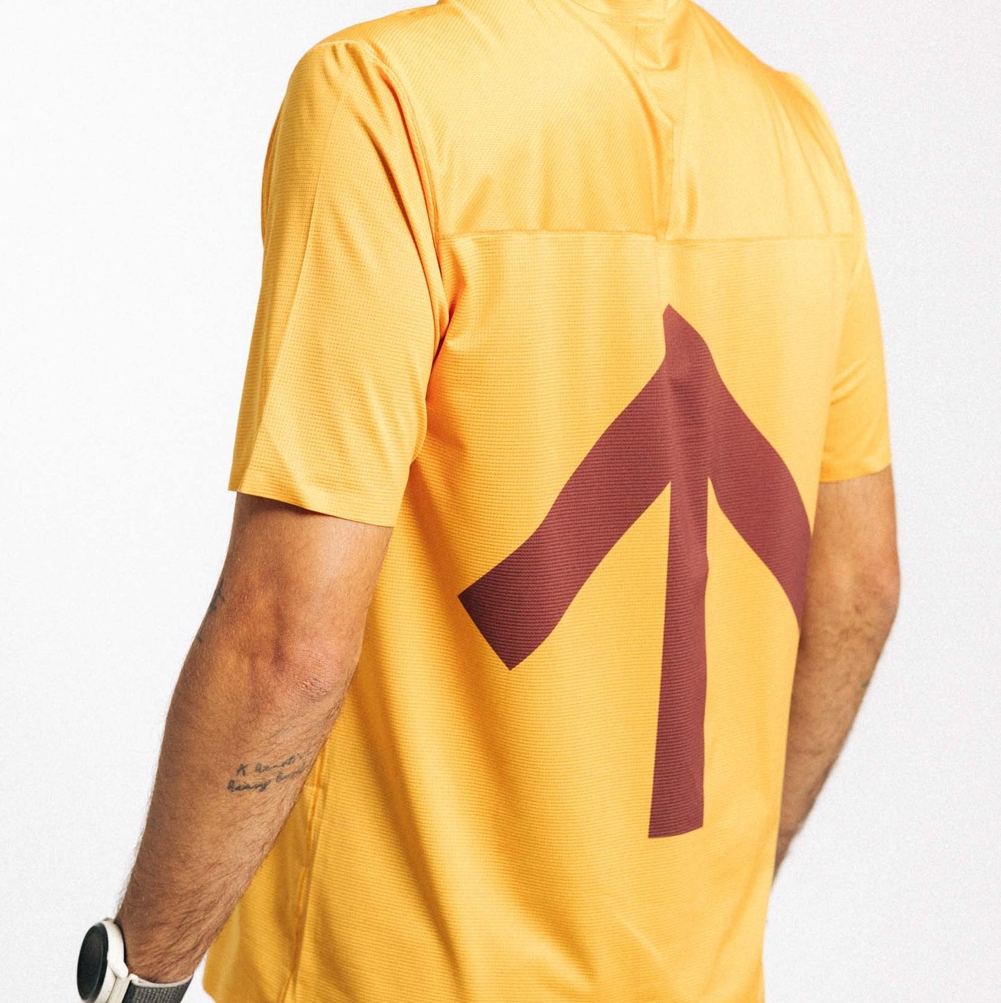 CHANCE - AROW Tee Stitched-Apricot