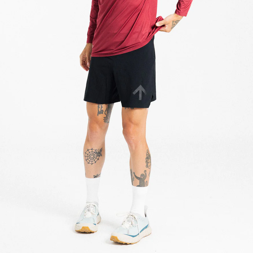 61034300 CHANCE AROW Marathon Short v.2 - Black and Black