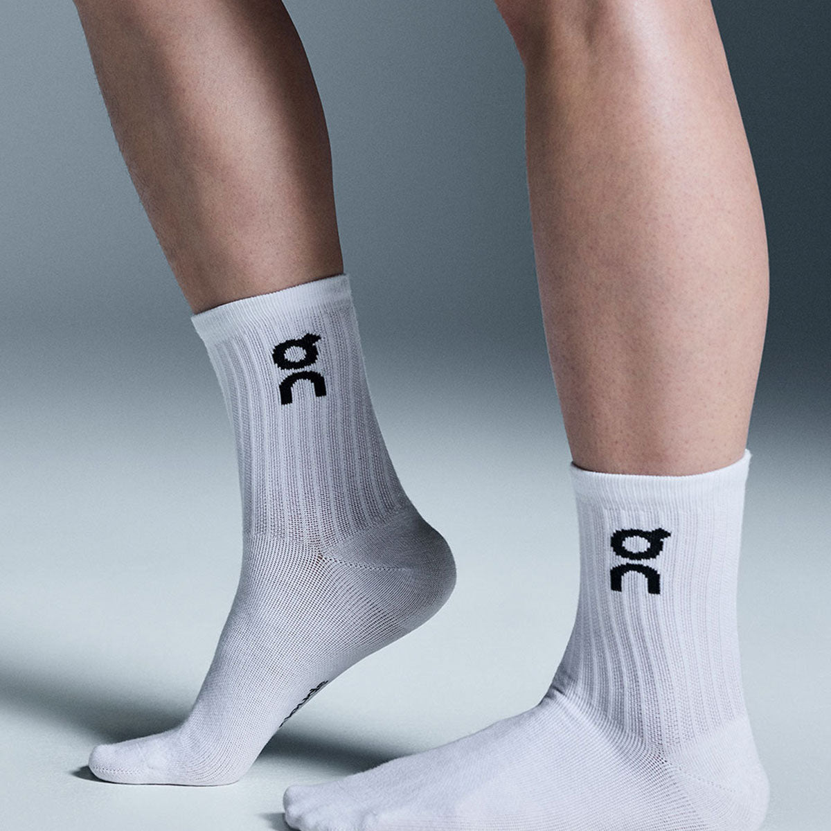 On - Logo Sock High 3P U White【2UF10310069】