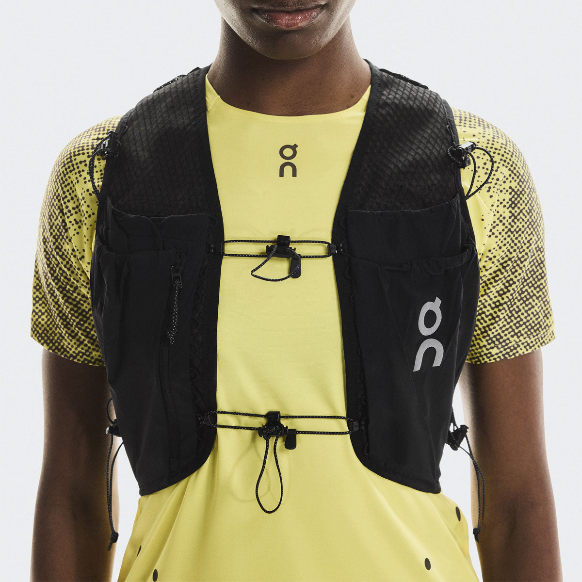 On - Ultra Vest Pro U Black 【2UF30130553】
