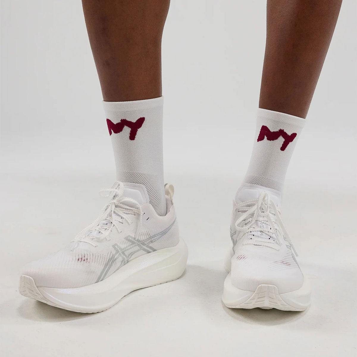 Bandit Running - Lite Run™ "Graffiti NY" Socks - White / Berry - (2 Pack)【UALRP001FL25WBR】