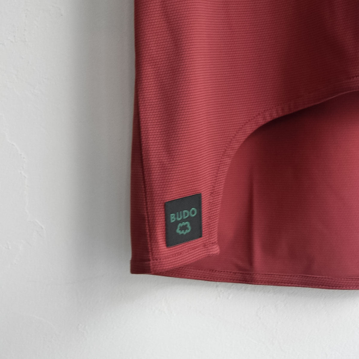 BUDO - Mountain Pass top RED LIGHT GAY DEEP GREY【b25cn108a】