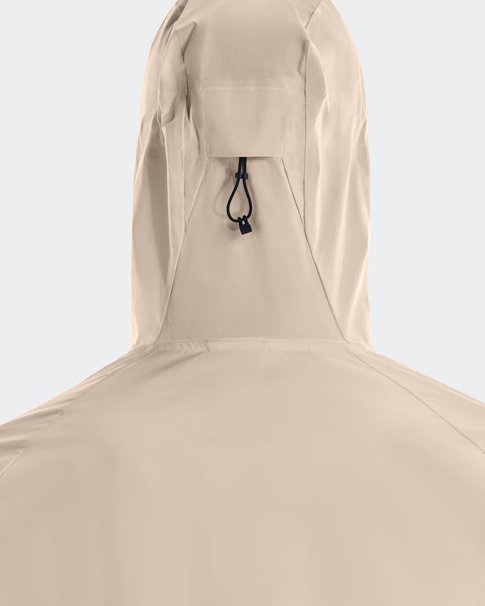 On - Core Jacket M Sand | White【1ME10332979】