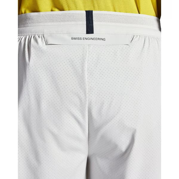 On - 7 Performance Shorts M Silver【1MF10100296】