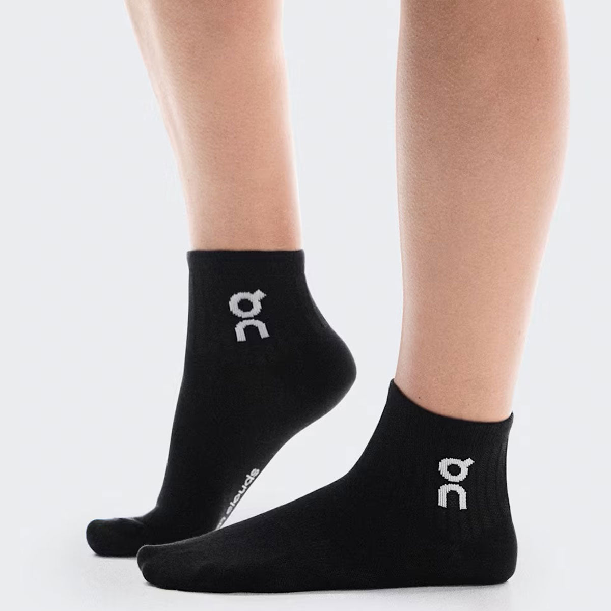 On - Logo Sock Mid 3P U Black【2UF10520553】
