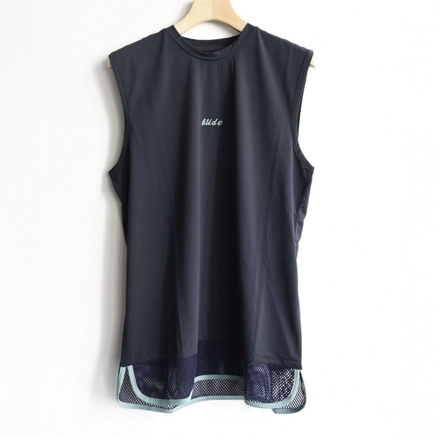 BUDO - Double mesh texture sleeveless ブラック【b25cn111】