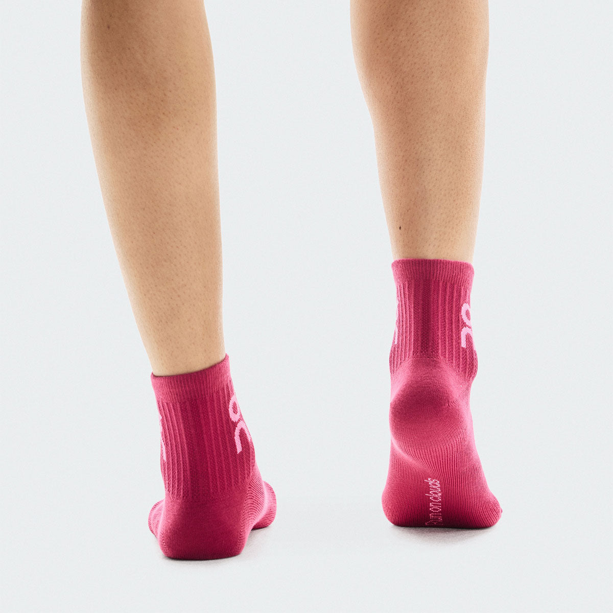 On - Logo Sock Mid 3P U Orchid | Comet 【2UF10523891】