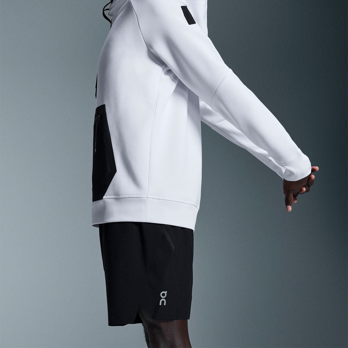 On - 7 Core Shorts M Black【1MF10740553】