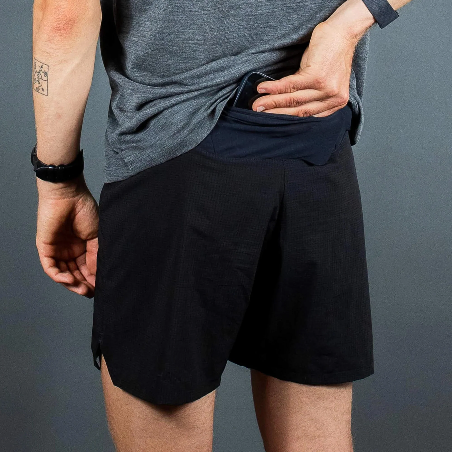 CHANCE AROW Marathon Short - Black
