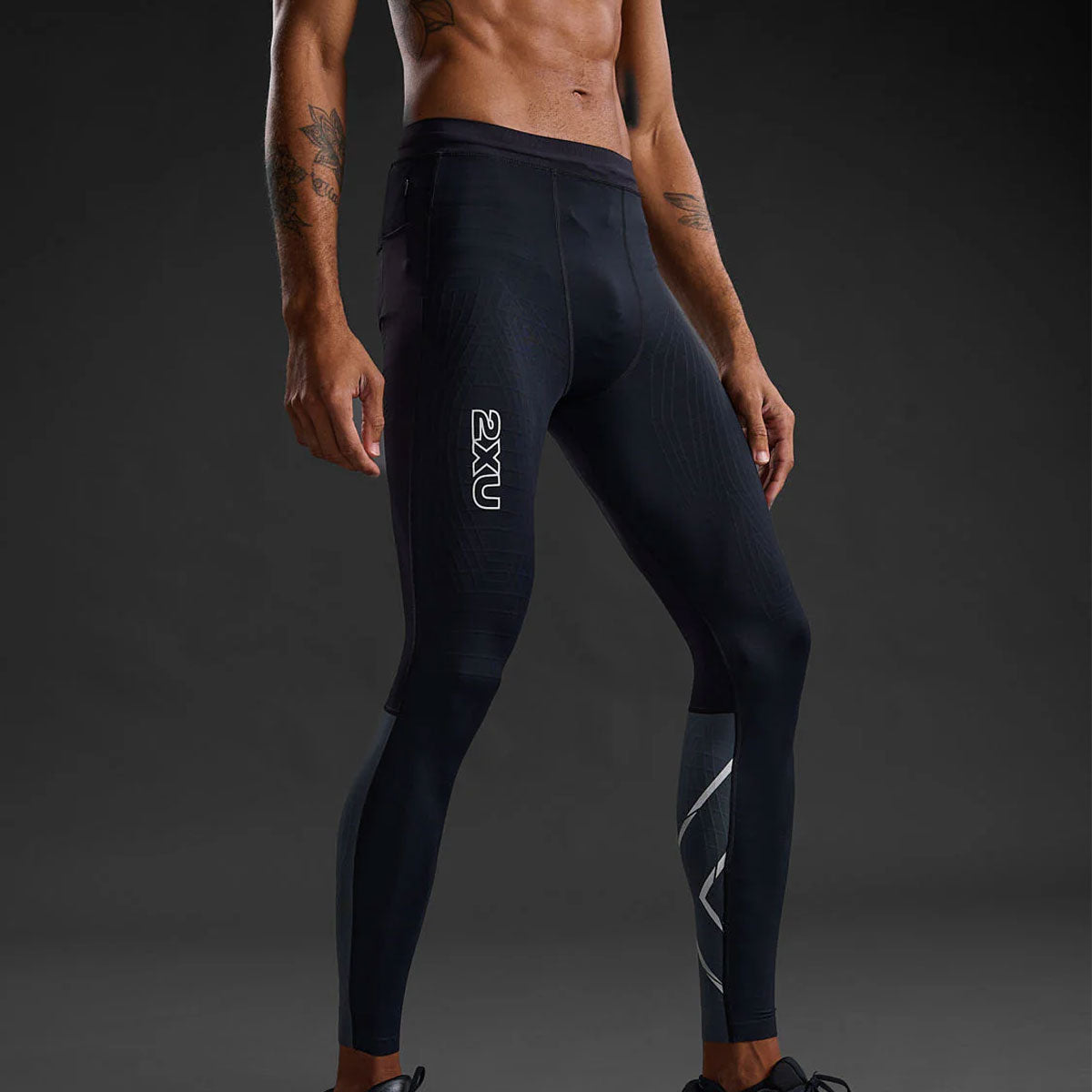 2XU - LIGHT SPEED REACT COMP TI BLK/WRF【MA7049B】