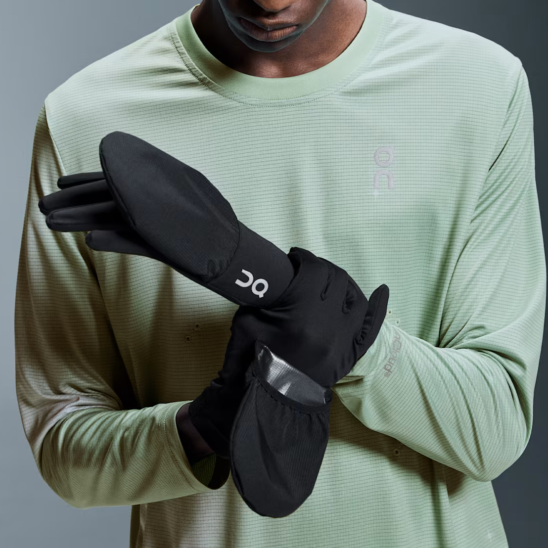 2UE30510553 Core Glove U Black