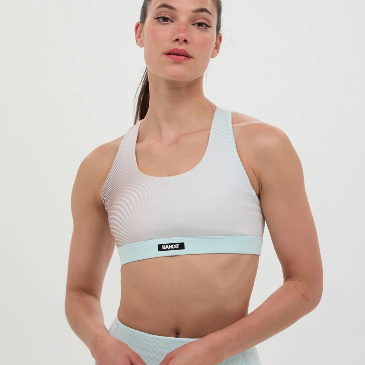 Bandit Running ‐ Cadence Scoop Neck Run Bra MINTY BLUE【WTSBP001SM25UT】