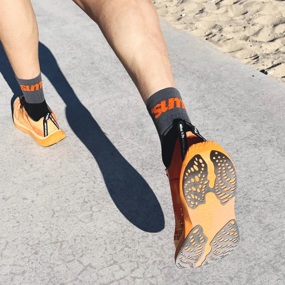 131151-0020 4T2 one more, dutch orange.