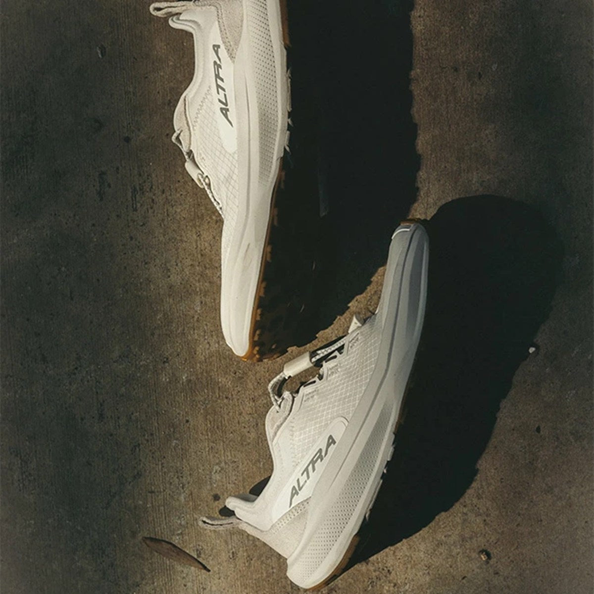 ALTRA - WMNS VOYAGER WHITE 【AL0A85TV1101】