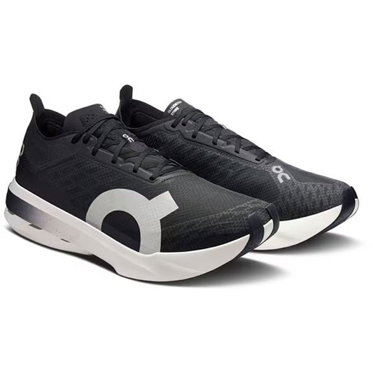 On - Cloudboom Strike M Black | White【3ME30480299】