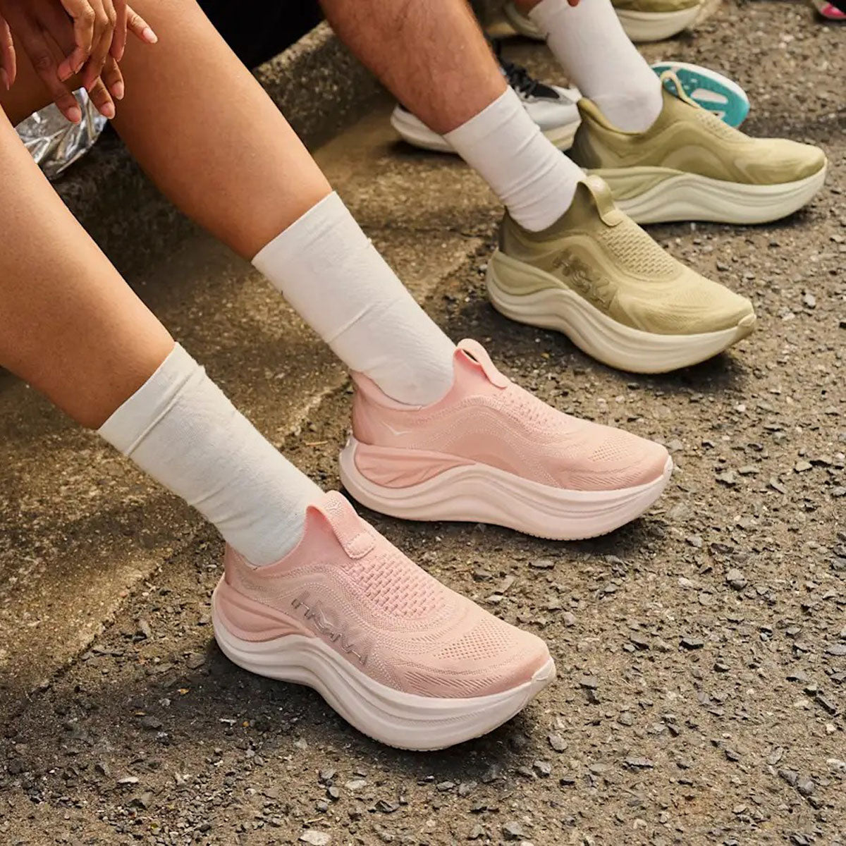 HOKA - SKYWARD LACELESS 【1168877-RLTT】