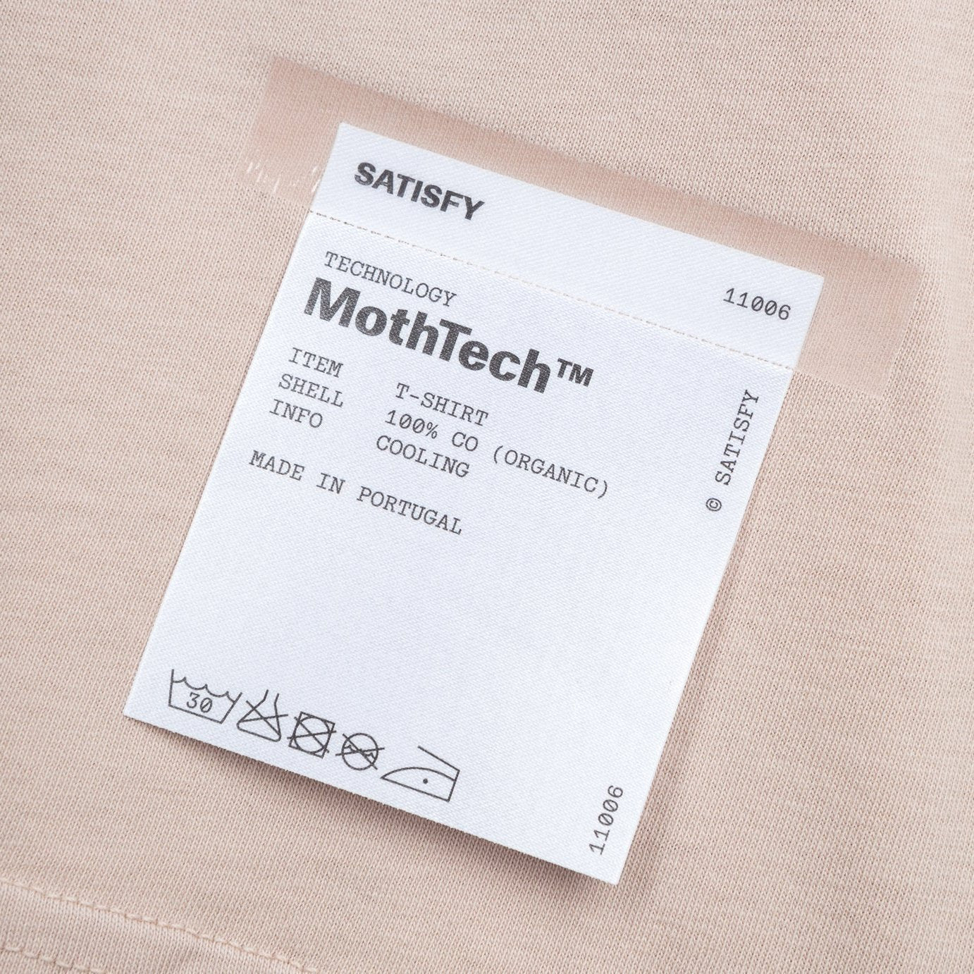 11006-SBS-ARI SATISFY MothTech T-Shirt BleachedSand