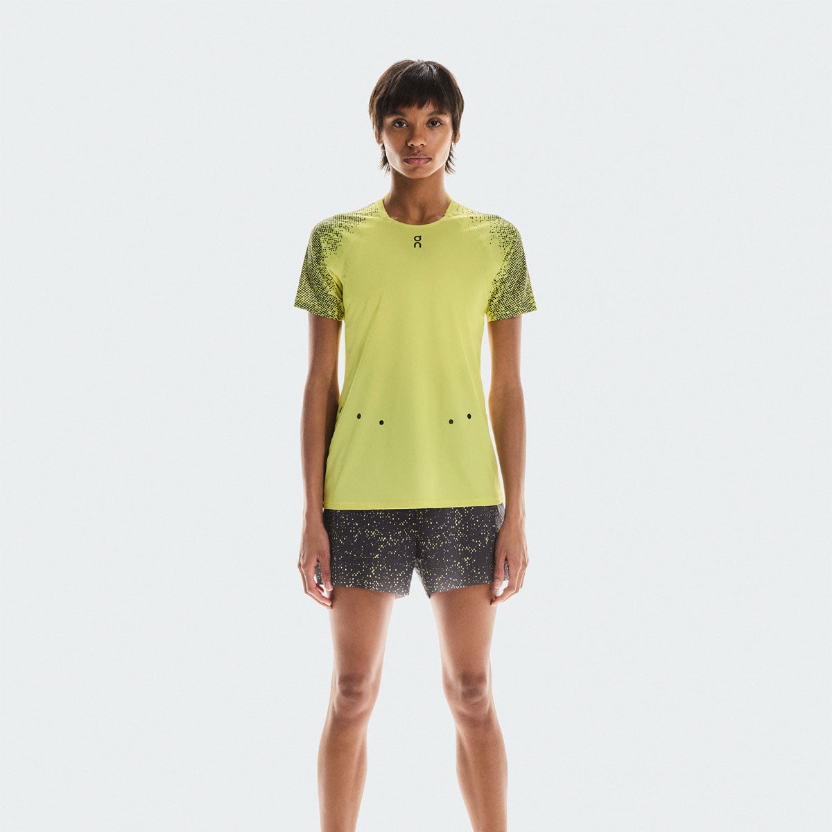 On - Ultra Shorts W Iron | Lime 【1WF30152957】