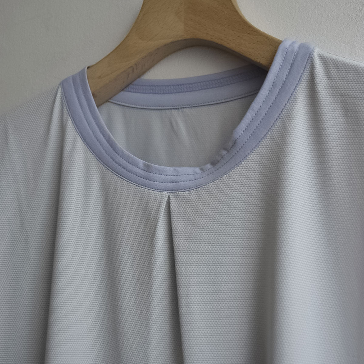 BUDO - Mountain Pass top RED LIGHT GAY DEEP GREY【b25cn108a】