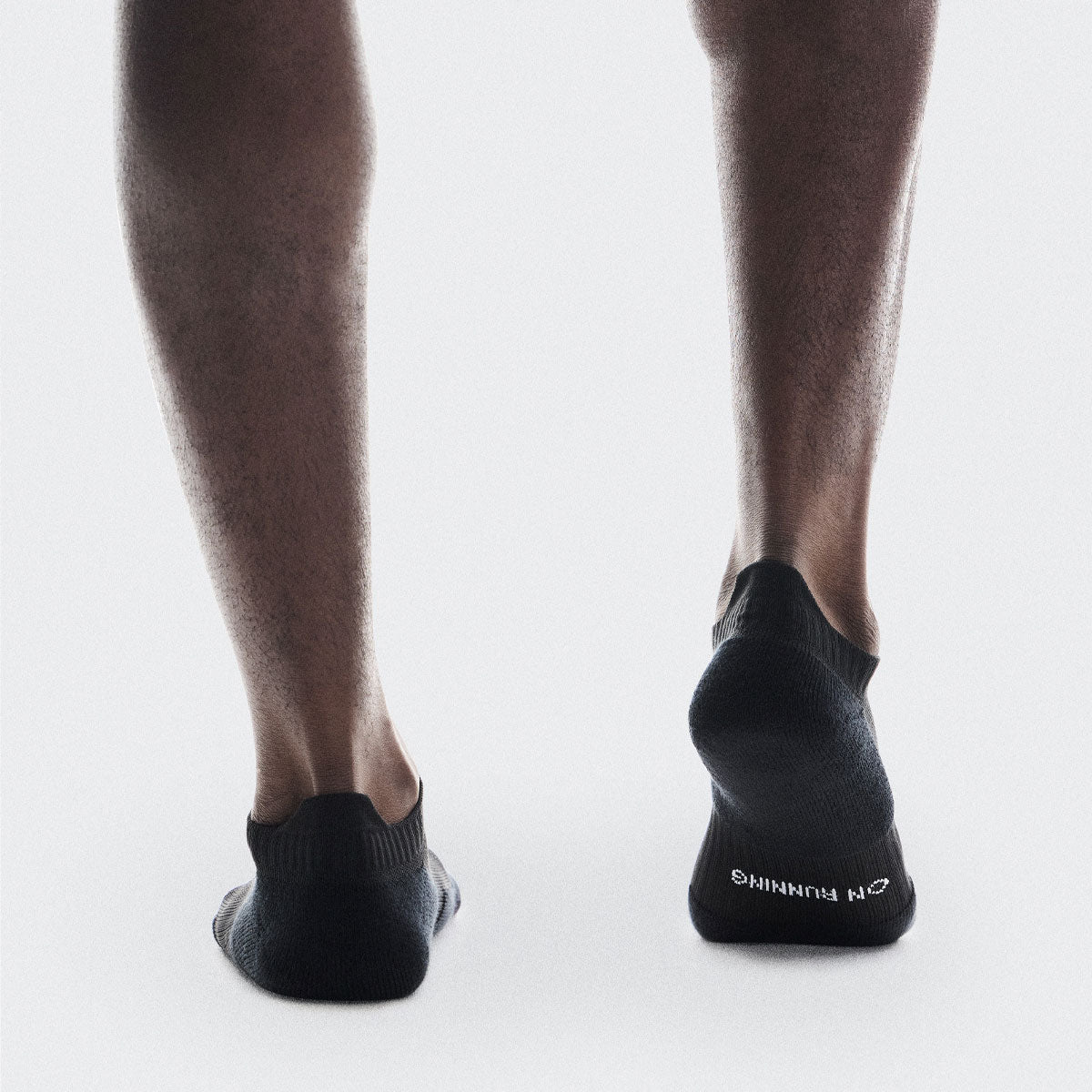 On - Core Run Sock Low 2P U Black 【2UF10080553】