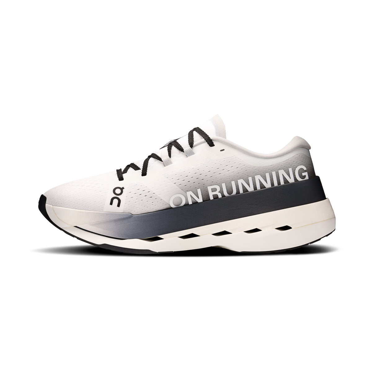 On - Cloudboom Max M White | Black 【3MF30310462】