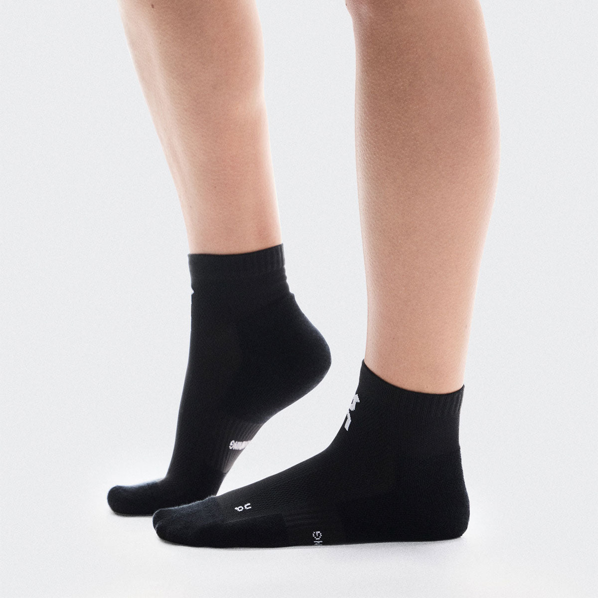 On - Core Run Sock Mid 2P U Black 【2UF10070553】