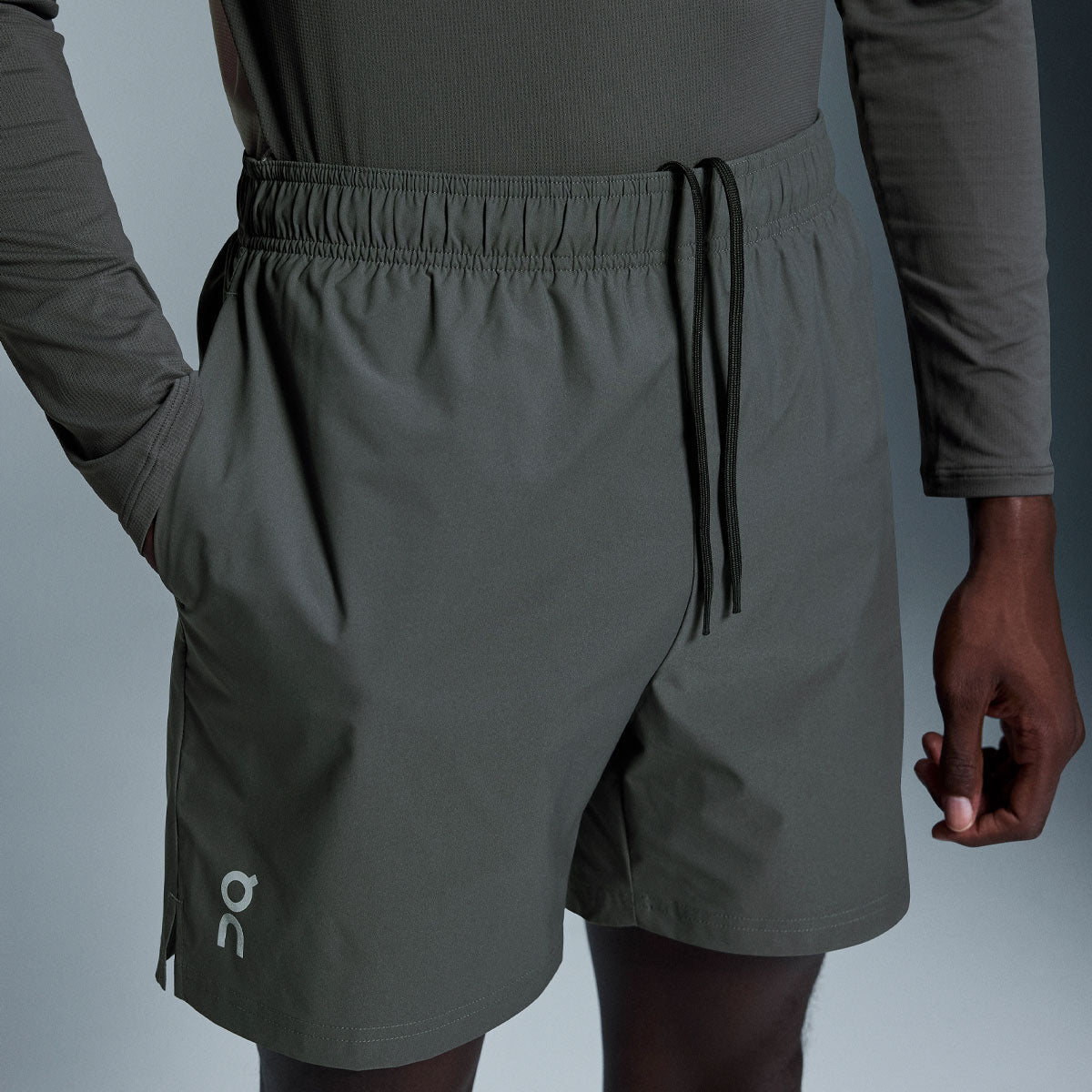 ★MAINBOOTH★Run-up Nylon Shorts(GRAY)★正規品/韓国直送料込 On - 5 Core Shorts M Eclipse【1MF10122608】 – downbeat RUNNING
