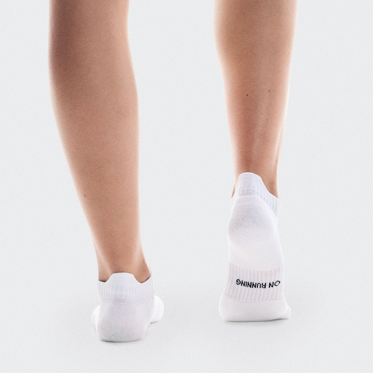On - Core Run Sock Low 2P U White 【2UF10080069】