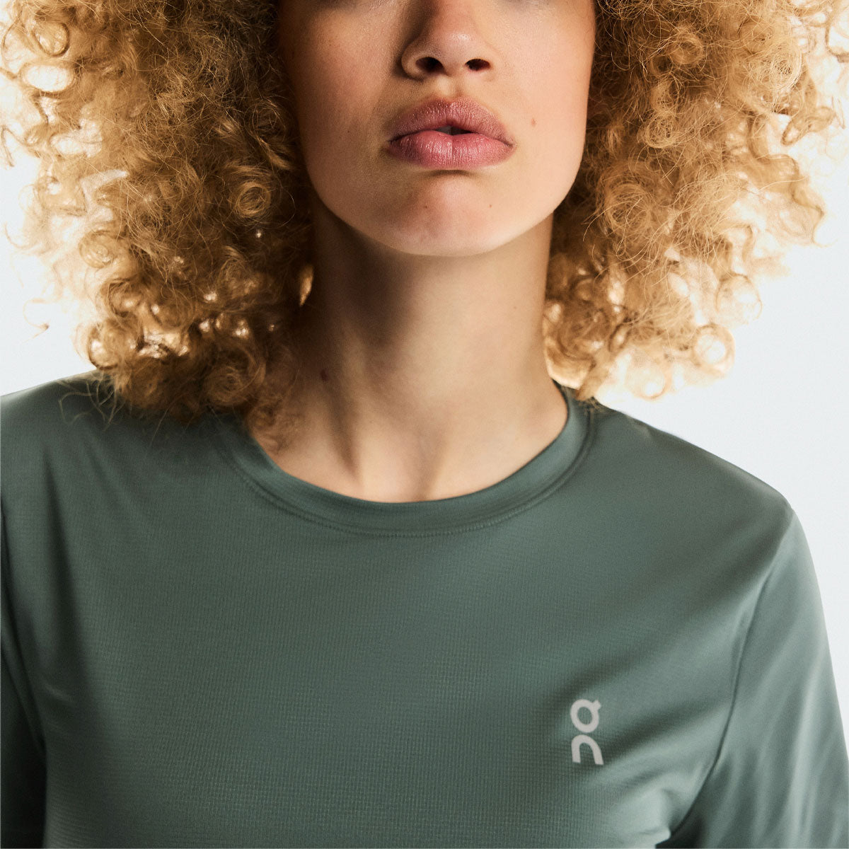 On - Core-T W Olive 【1WE10580153】
