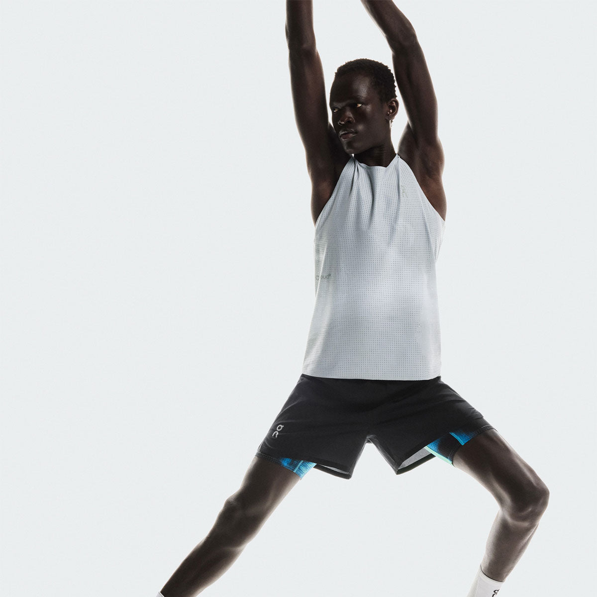 On - Pace Shorts M Black | Horizon 【1MF10813398】