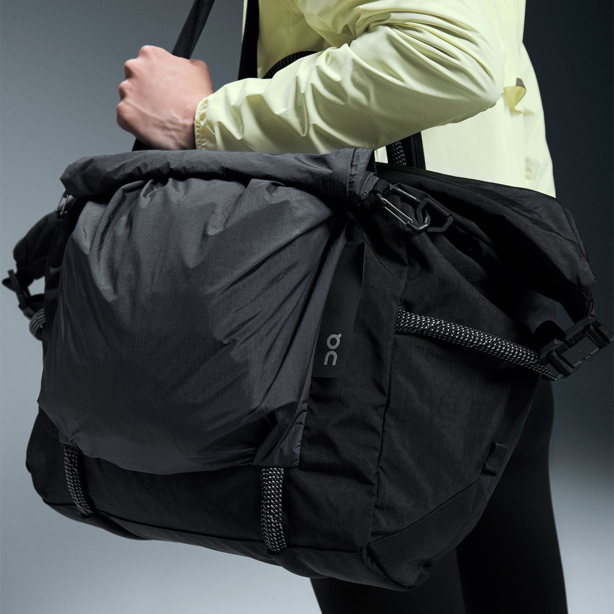On - Track Pack 40L Elite U Black | Magnet 【2UE10170761】