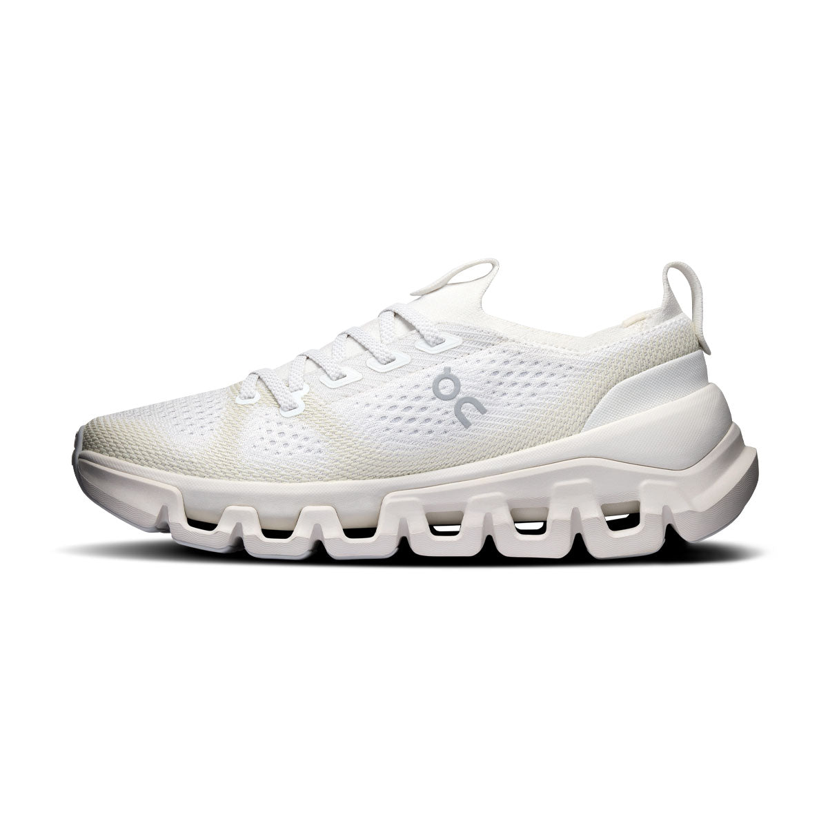 On - Cloud X Tempo M Ivory | Ice-DS 【3MG30110969】