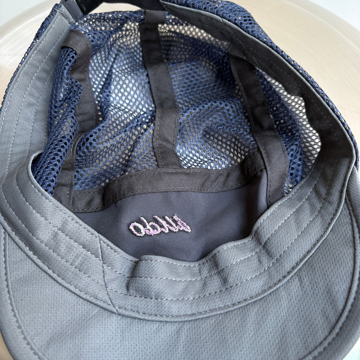 b25ca115 b25ca115.3グレー short brim Aero cap