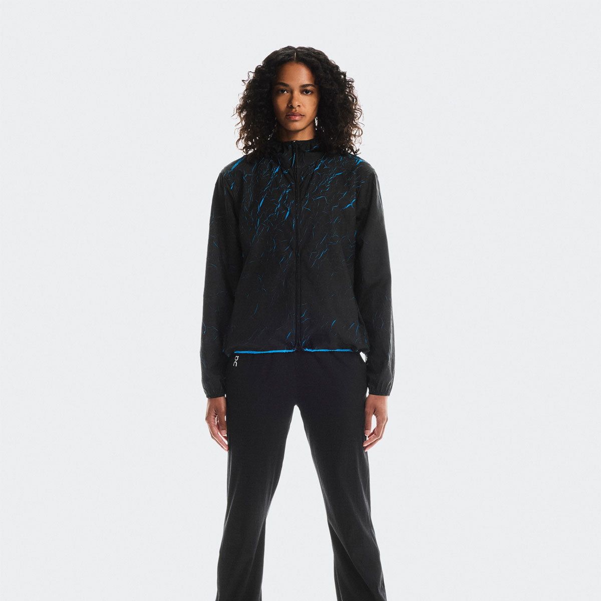 On - Pace Jacket W Malibu | Black 【1WE30023549】