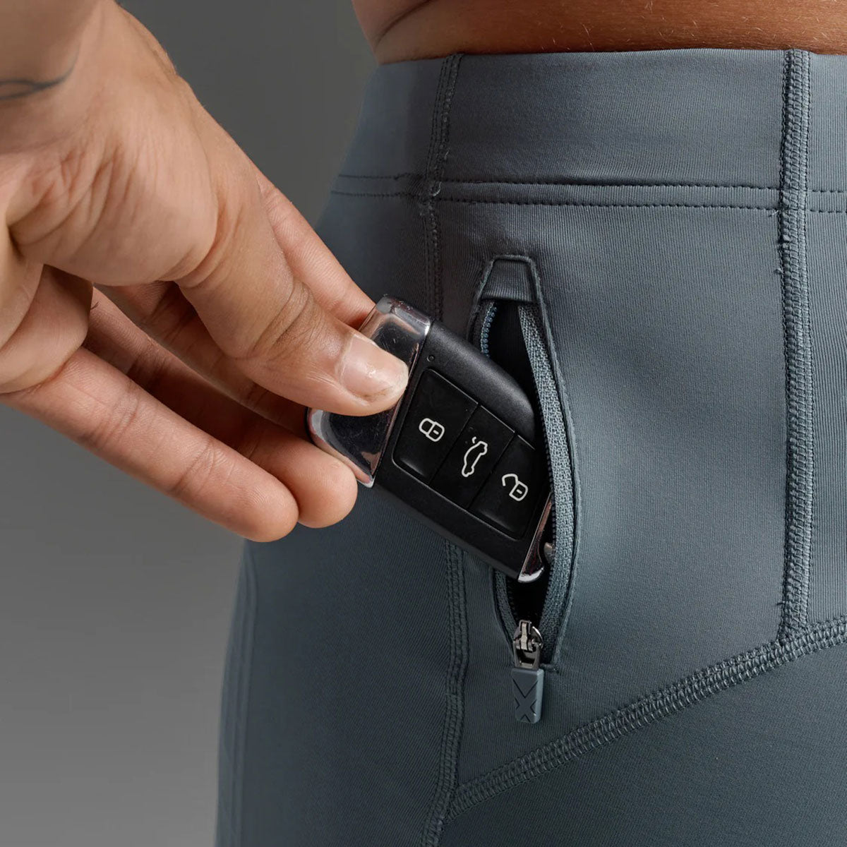 2XU - LIGHT SPEED COMPRESSION SHORT DSG/DSF 【MA5331B】