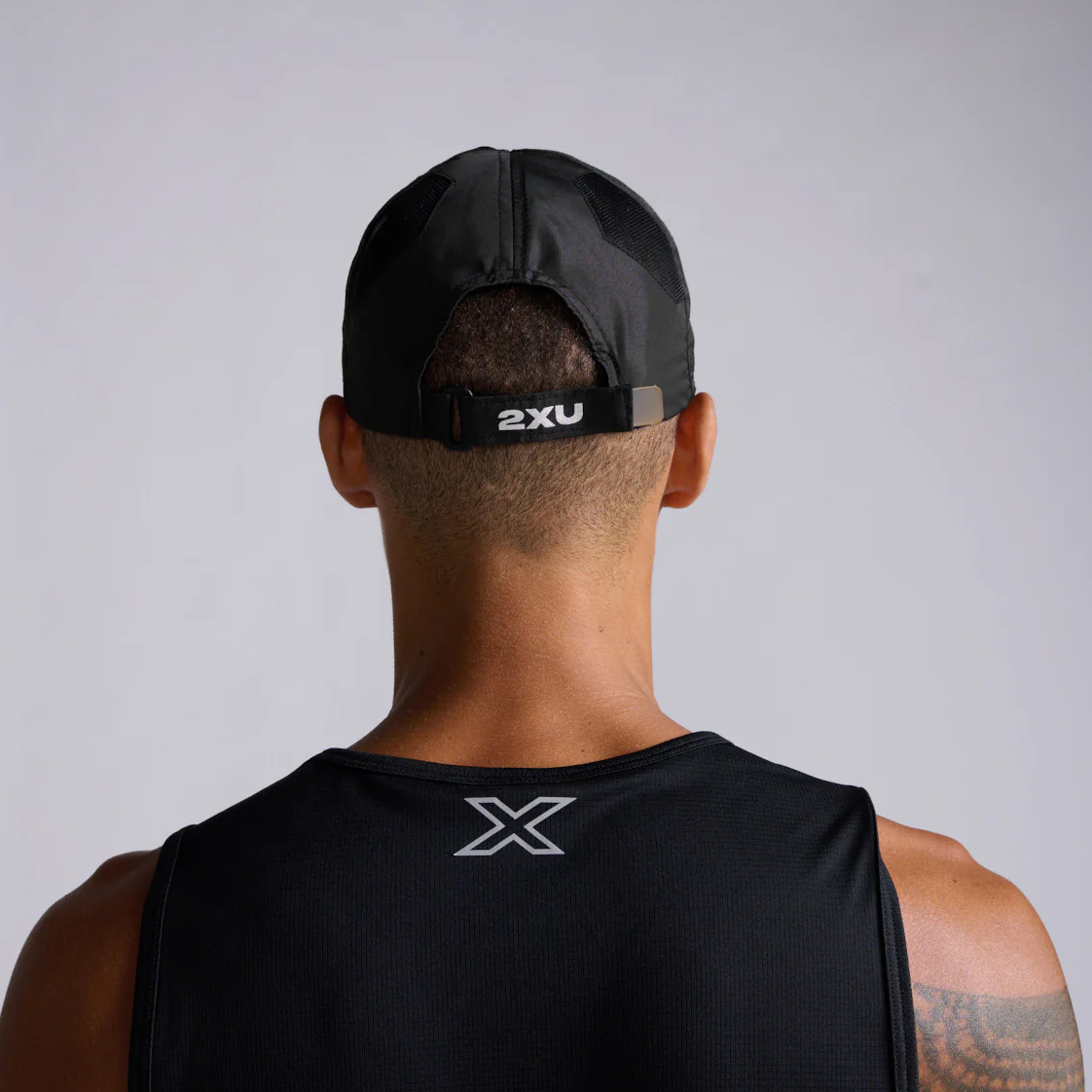 UQ5685F 2XU RUN CAP BLK/BLK