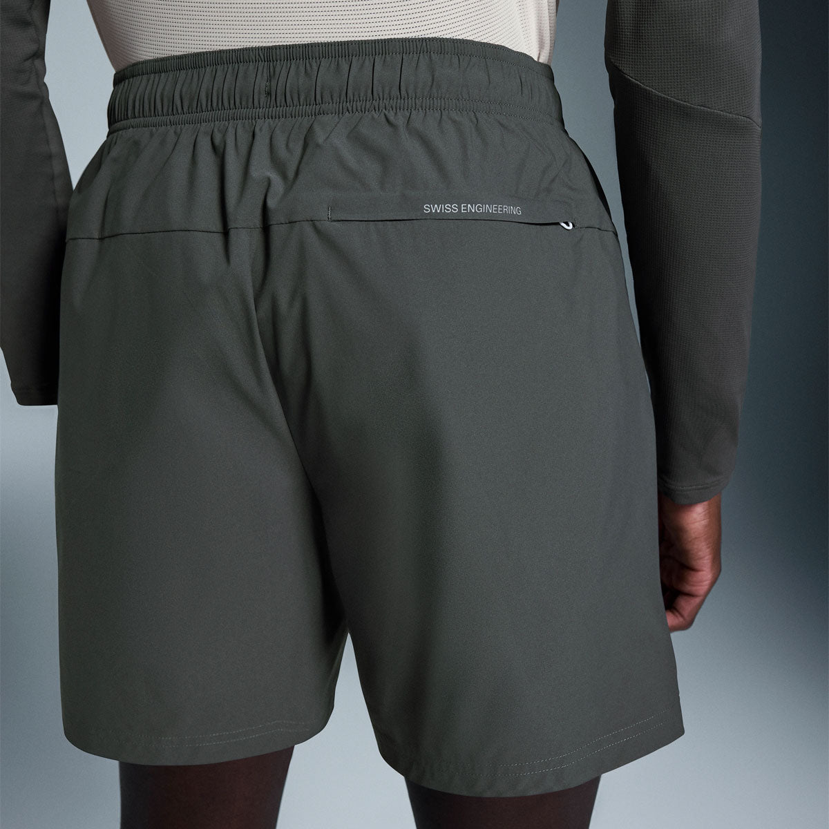 On - 5 Core Shorts M Eclipse【1MF10122608】