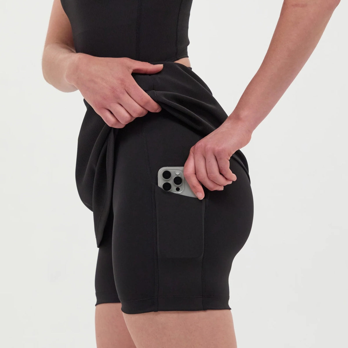 Bandit Running ‐ Cadence Scoop Neck Run Dress  BLACK【WBDRP004SM25BB】