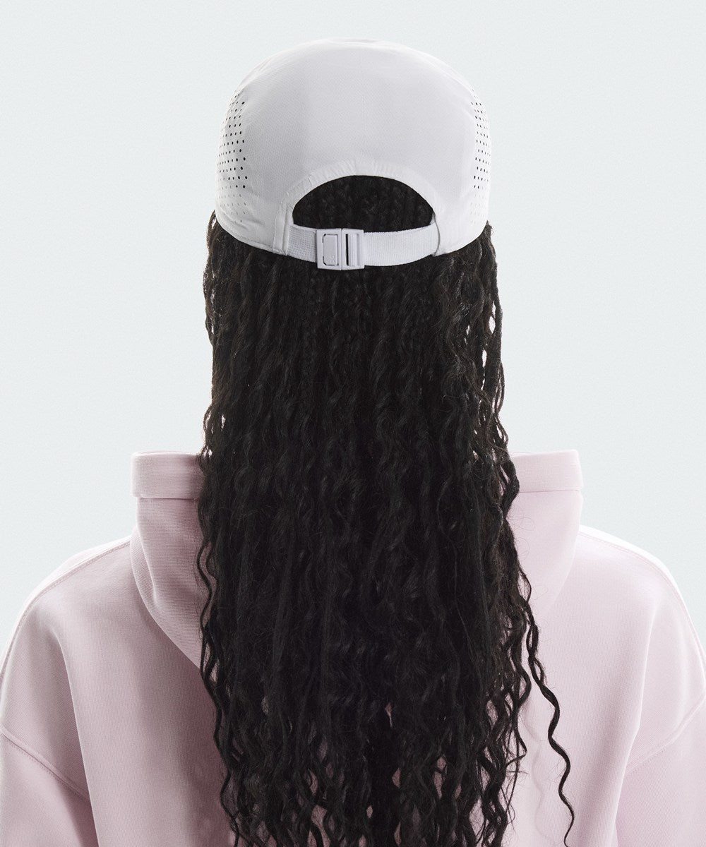 On - Lightweight Cap U White【2UF10330069】