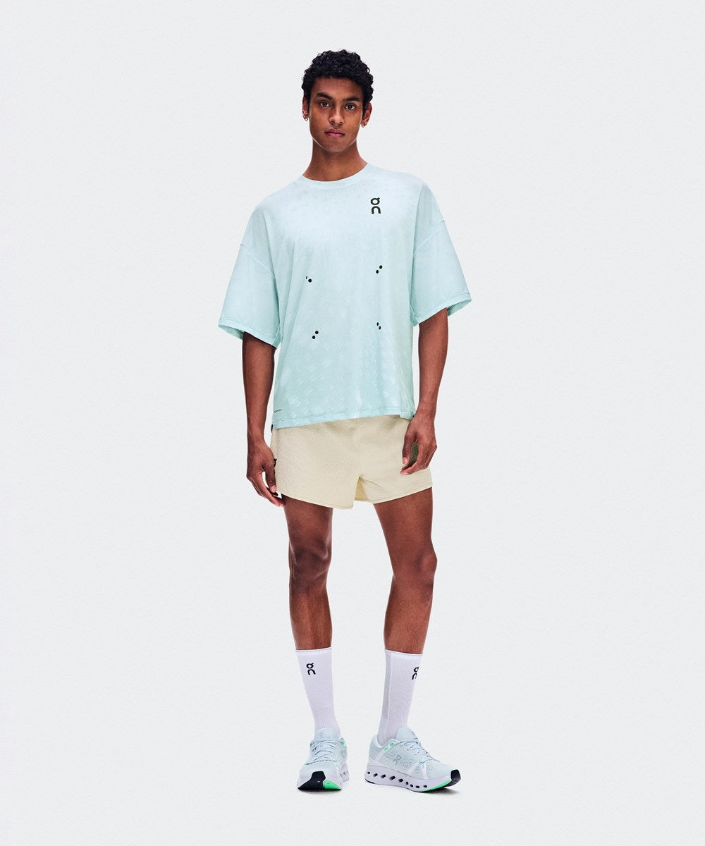 On - MENS Performance Volt Shorts Hare 【1MG30744993】