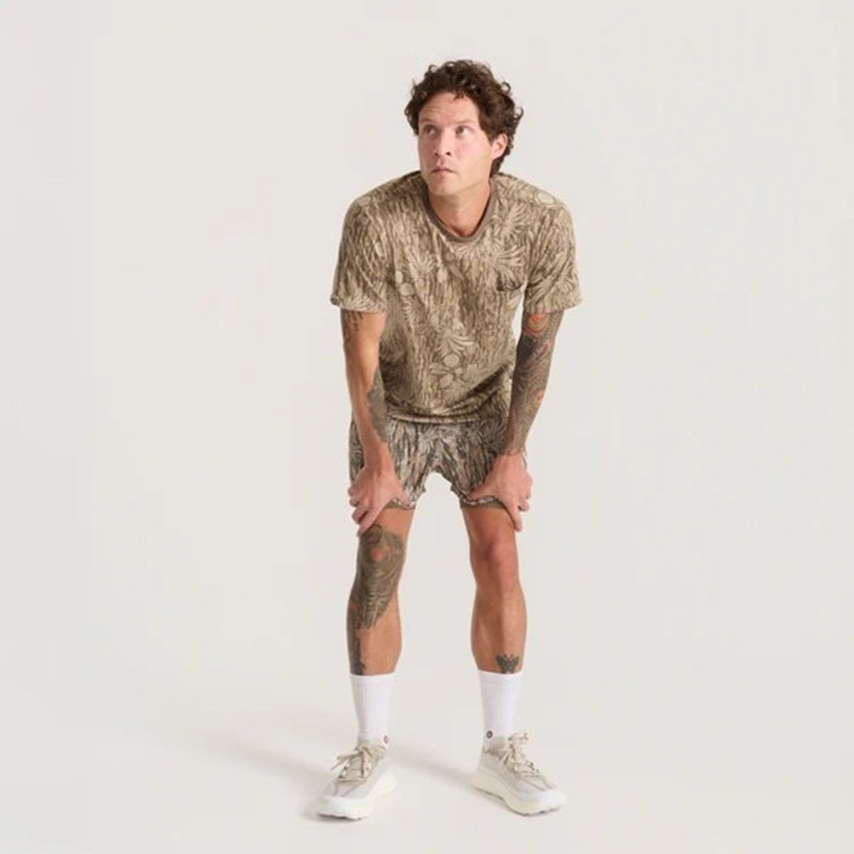 ROARK RUN AMOK - MATHIS ACTIVE TIE DYE S/S TEE KHAKI 【RK452-KHA】