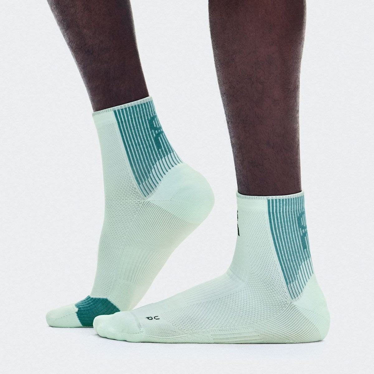 On - Performance Run Sock Mid U Flurry | Storm 【2UF10055543】