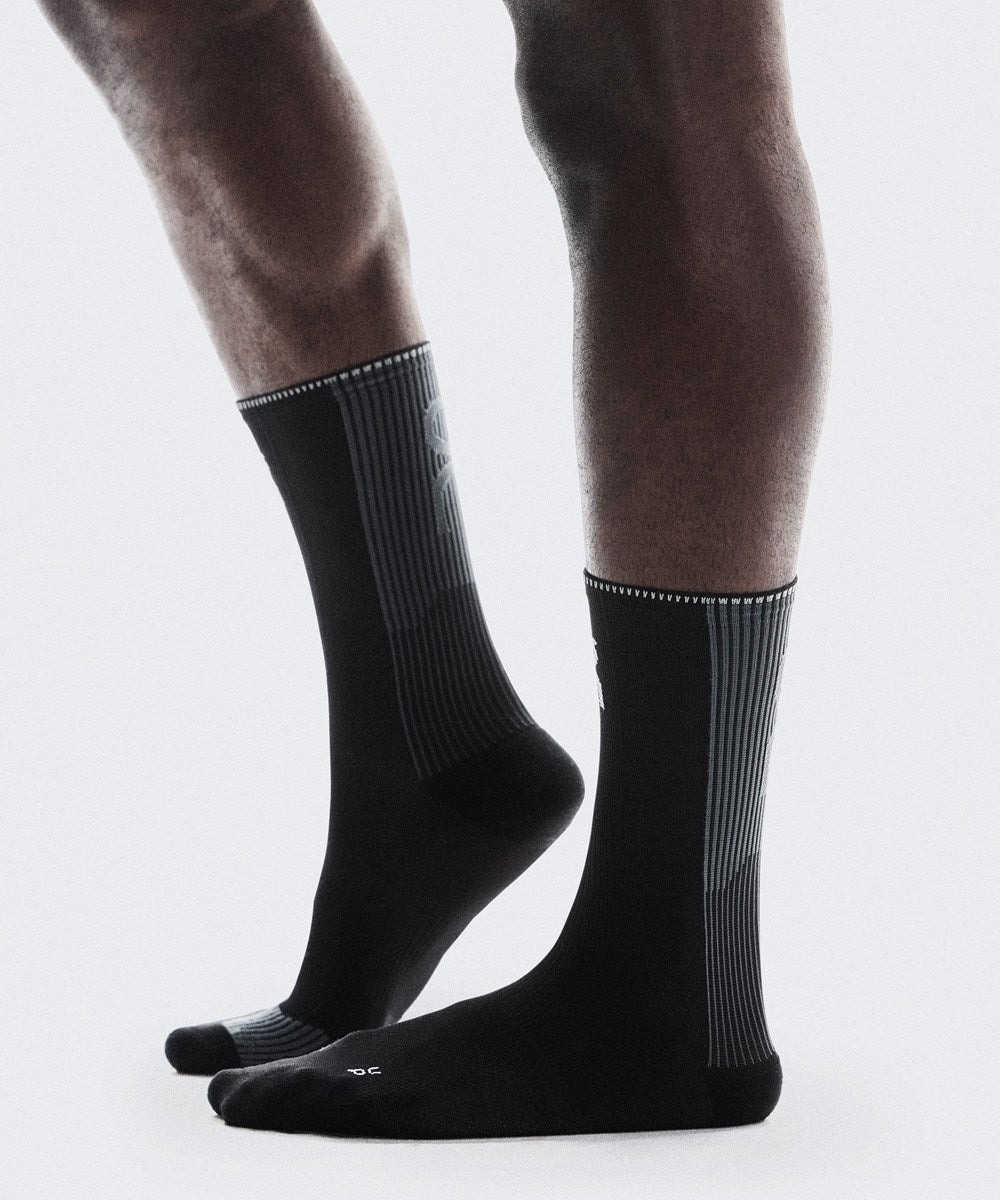 On - Performance Run Sock High U Black | Eclipse 【2UF10040106】