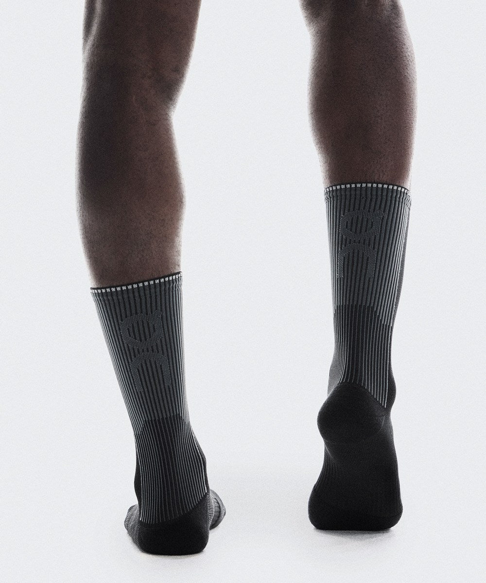 On - Performance Run Sock High U Black | Eclipse 【2UF10040106】