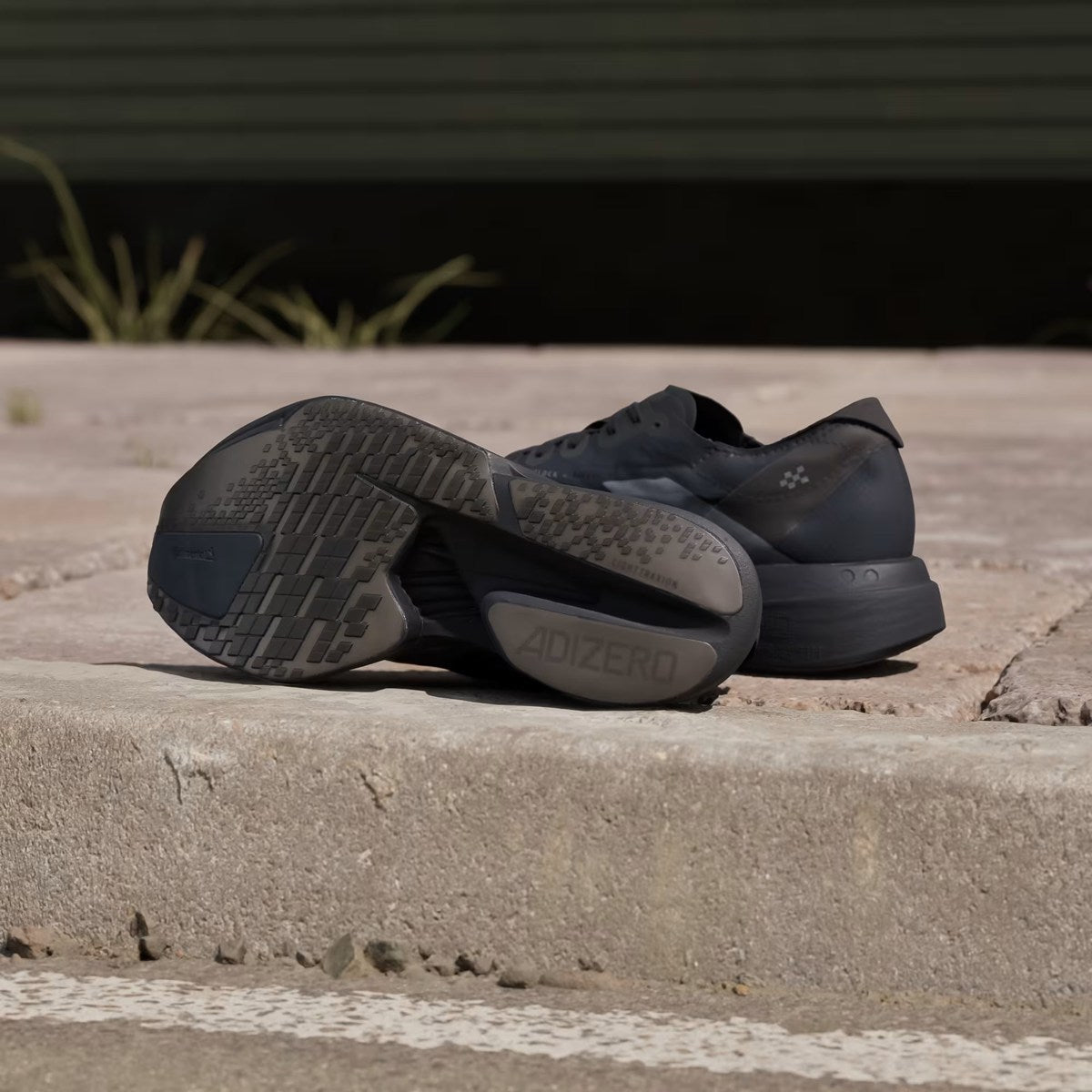 adidas - ADIZERO ADIOS PRO 4 M Core Black/Iron Metallic/Carbon【JR4887】