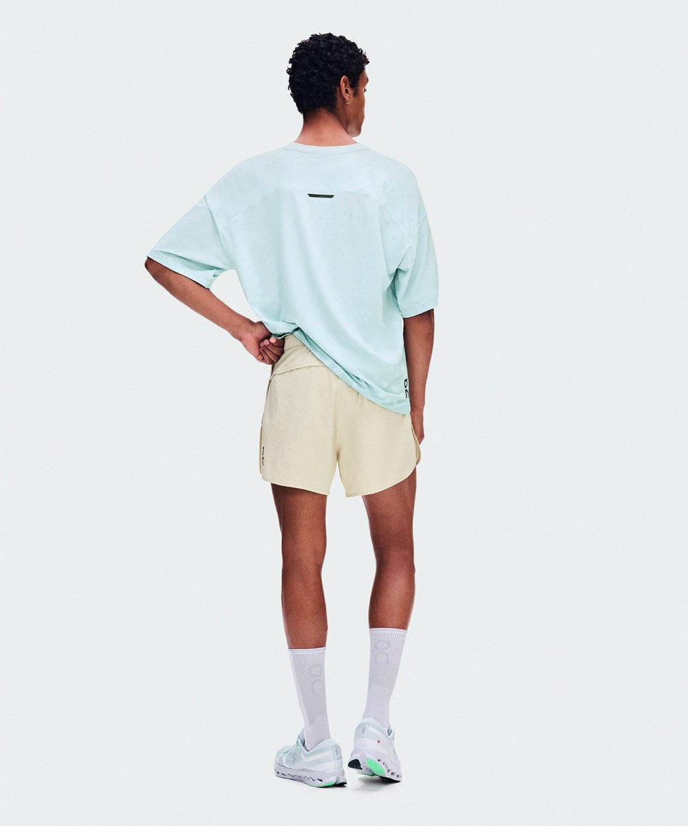 On - MENS Performance Volt Shorts Hare 【1MG30744993】