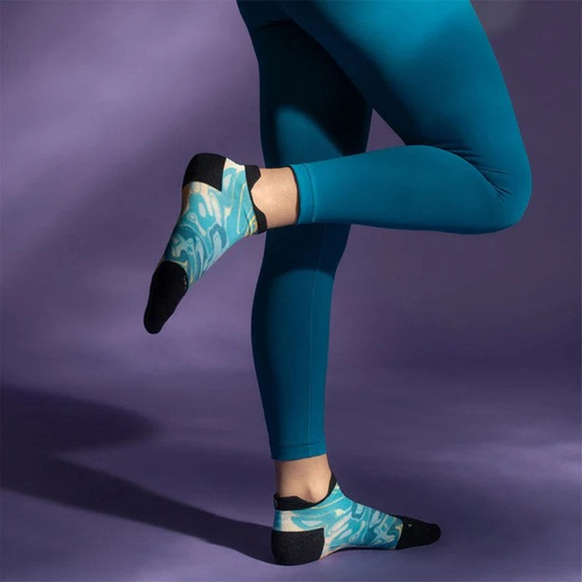 FEETURES - ELITE LIGHT CUSHION NO SHOW TAB Sunrise Lagoon 【4400030195252】